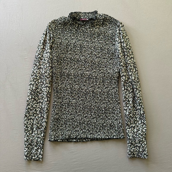 Black and White Women's Blouse - Picture 2 of 7